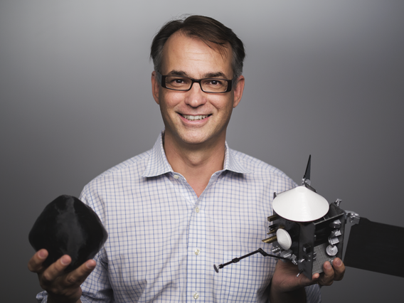 Congratulations to Dante Lauretta, Recipient of the UA Alumni Achievement Award!