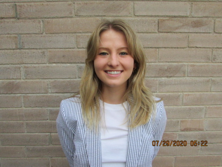 Portrait of Maddie Schiffler