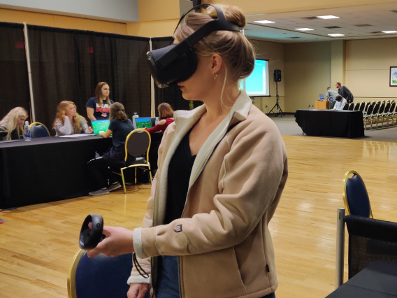 iShowcase Demo of VR glasses