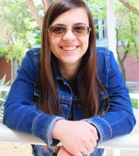 Elizabeth Champagne profile picture.