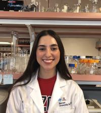 Stephany Maldonado in the lab.
